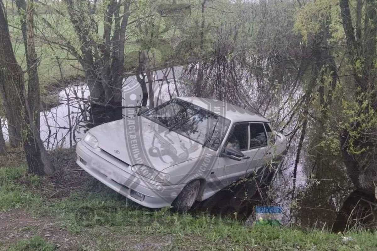 В Башкирии в скатившемся в овраг автомобиле нашли тела двух мужчин