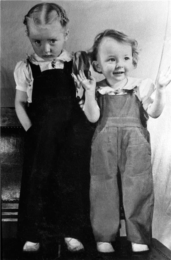 детские фото Маша и Настя Вертинские