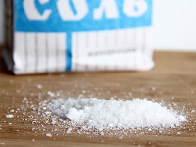 Роспотребнадзор советует магазинам заменить соль из Украины и Белоруссии на российскую