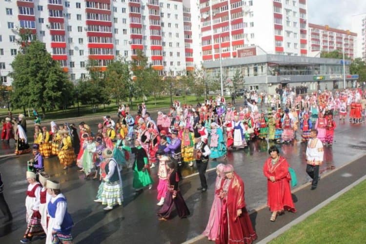 Праздник национального костюма и «UFA - Kuraifest» пройдут в Уфе