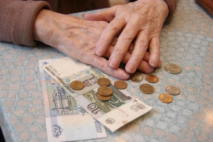 Более 200 тысяч работающих пенсионеров Башкирии получат надбавку