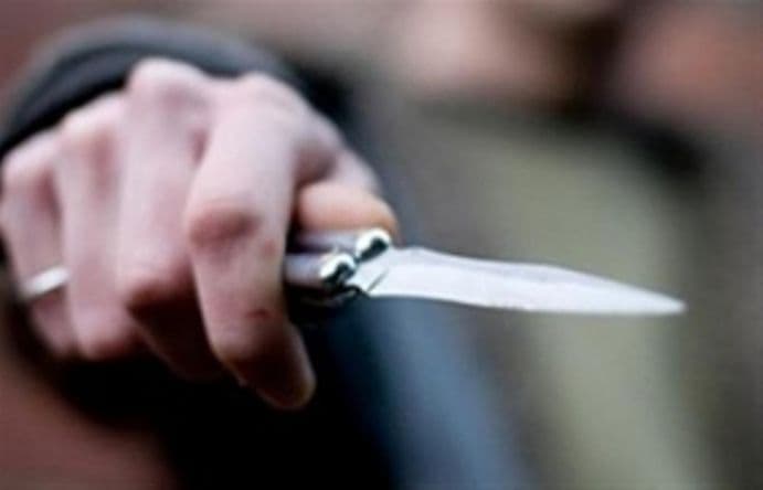 В Белорецком районе брат вернувшись из ареста пырнул ножом сестру