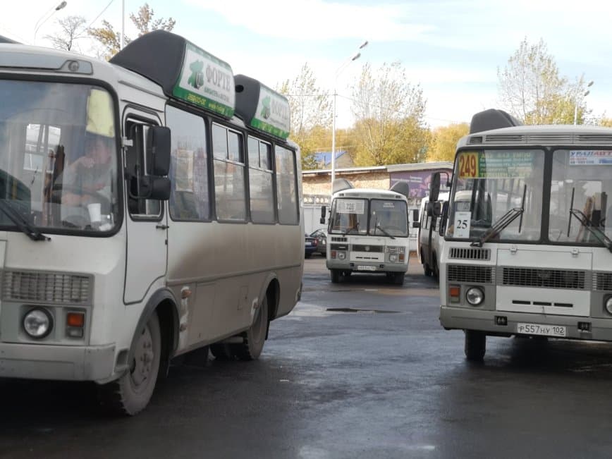 Водители маршруток в Башкирии дали свои советы по борьбе с нелегальными перевозчиками