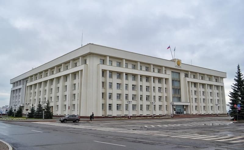 Все чиновники башкирского правительства  будут работать в статусе исполняющих обязанности