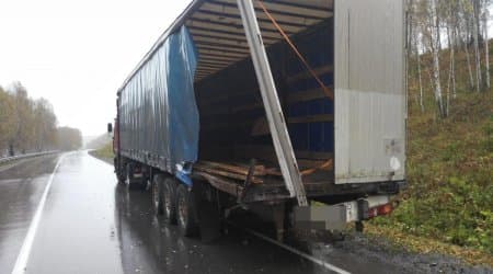 В Салаватском районе погиб водитель Митсубиси потеряв управление и влетев в отбойник