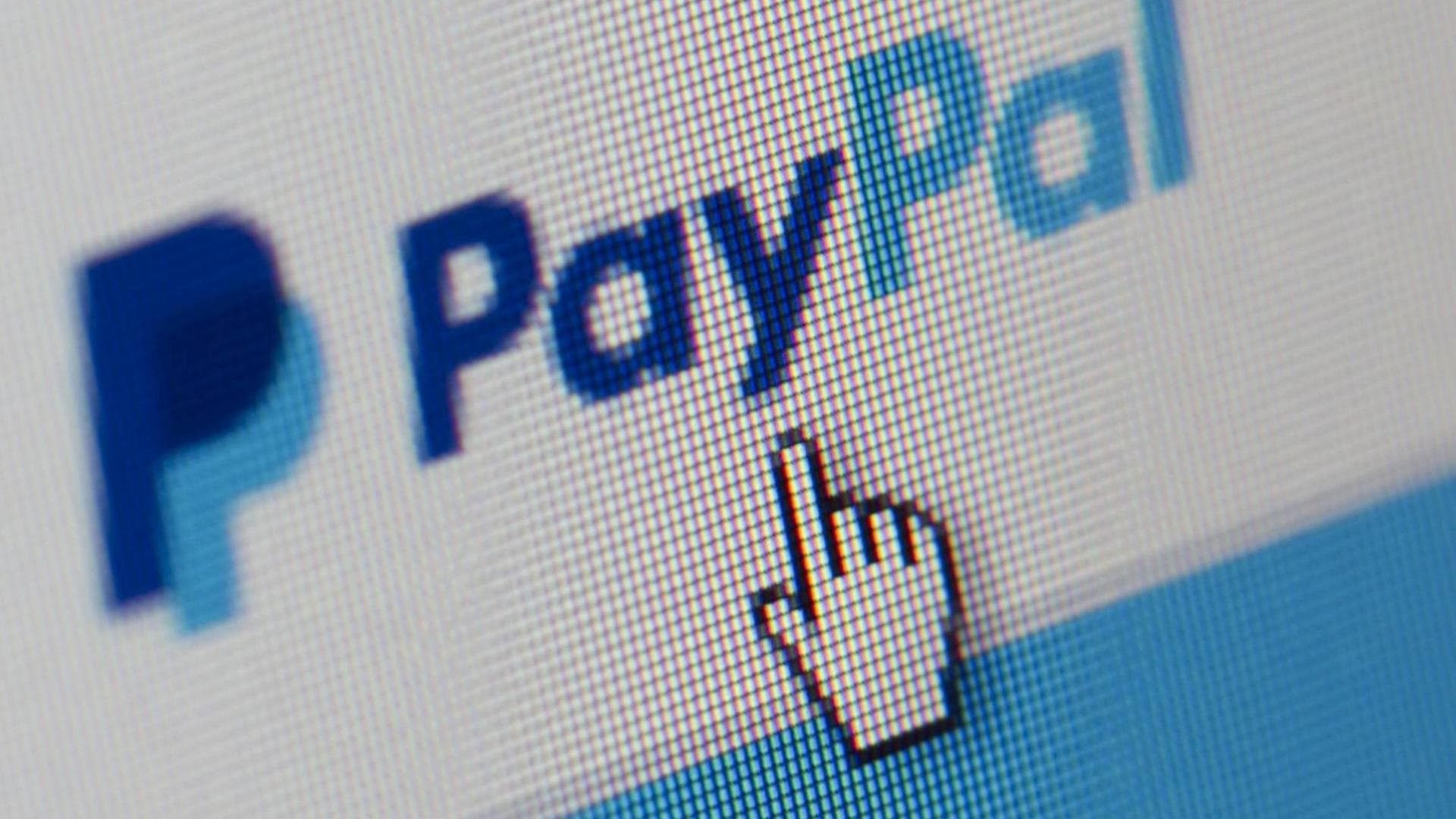 Платежная система PayPal блокирует счета россиян