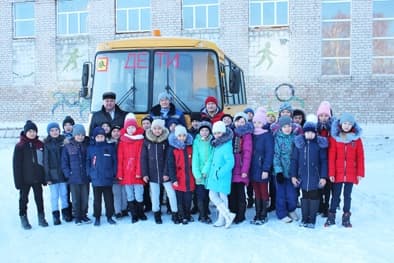 В Абзелиловском районе четыре школы получили новые автобусы