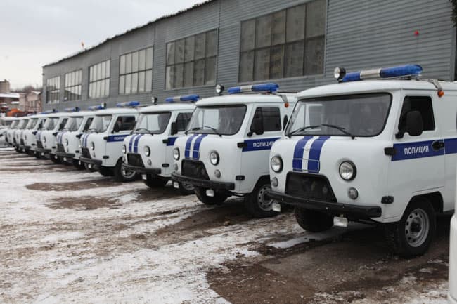 МВД Башкирии получило 10 новых служебных автомобилей УАЗ