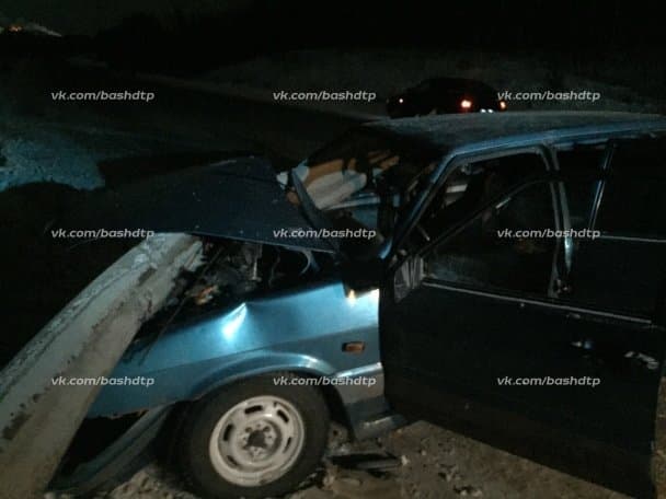 В Башкортостане пьяный водитель погубил своего пассажира врезавшись в отбойник