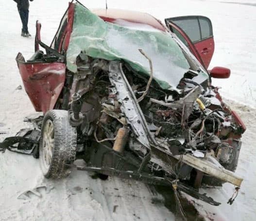 В Кармаскалинском районе столкнулись «Рено Меган» и грузовая «ГАЗель»: погиб водитель
