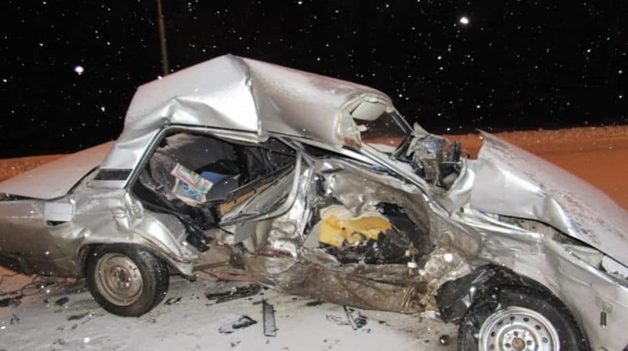 В Салавате в ДТП попали три автомобиля: погиб один из водителей