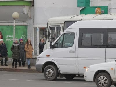 Жители Уфы просят власти изменить маршруты автобусов и перенести остановки