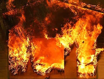 В Янаульском районе невестка до смерти избила свекровь и сожгла тело вместе с домом