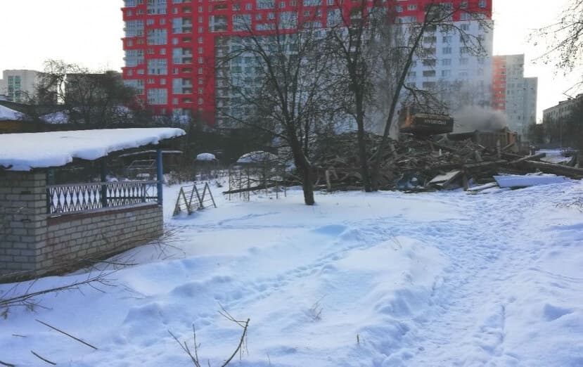 В Советском районе Уфы снесли аварийный детский сад № 127