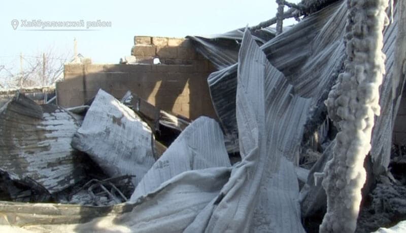 В Хайбуллинском райне Башкирии сгорел дом многодетной семьи