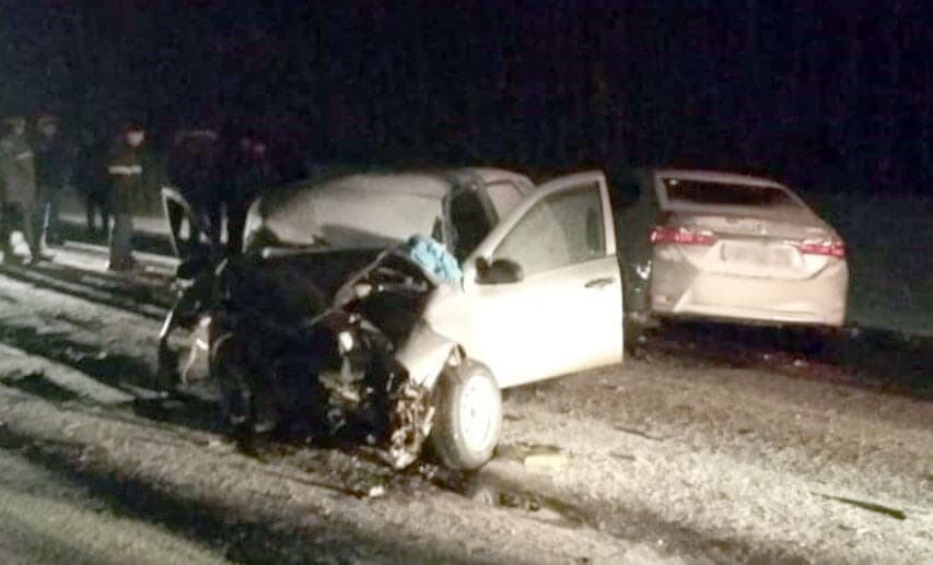 В Туймазинском районе Башкирии в лобовом столкновении погибли водитель и пассажир