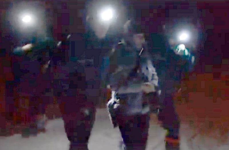 В Уфе спасатели помогли буйному мужчине выбраться из сугроба
