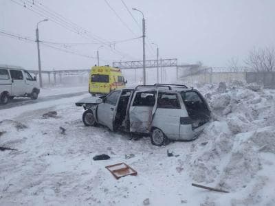 В Стерлитамаке автомобиль выбросило на электроопору: погибла пассажирка