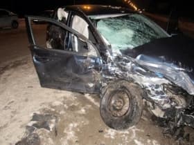 В Салавате в ДТП погиб молодой парень: после лобового удара его автомобиль отбросило на столб