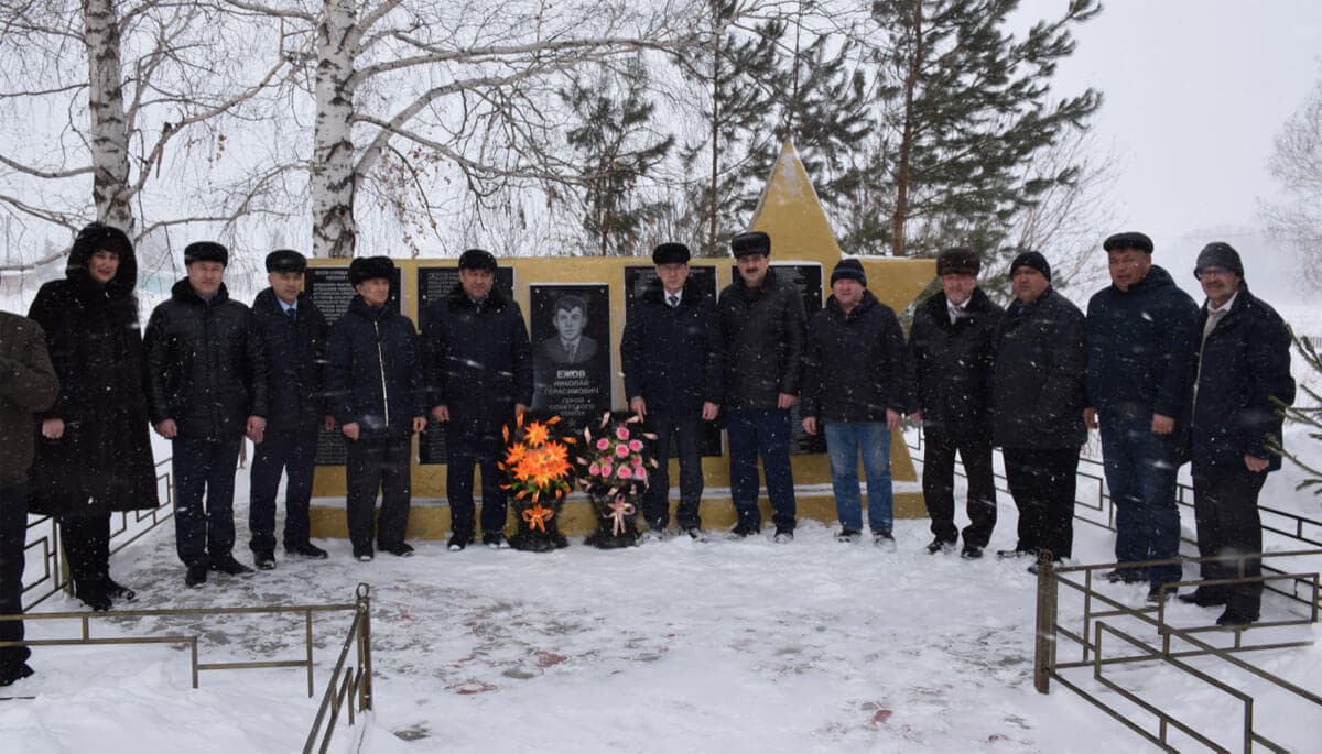 В Кугарчинском районе Башкирии открыли мемориал защитникам Отечества