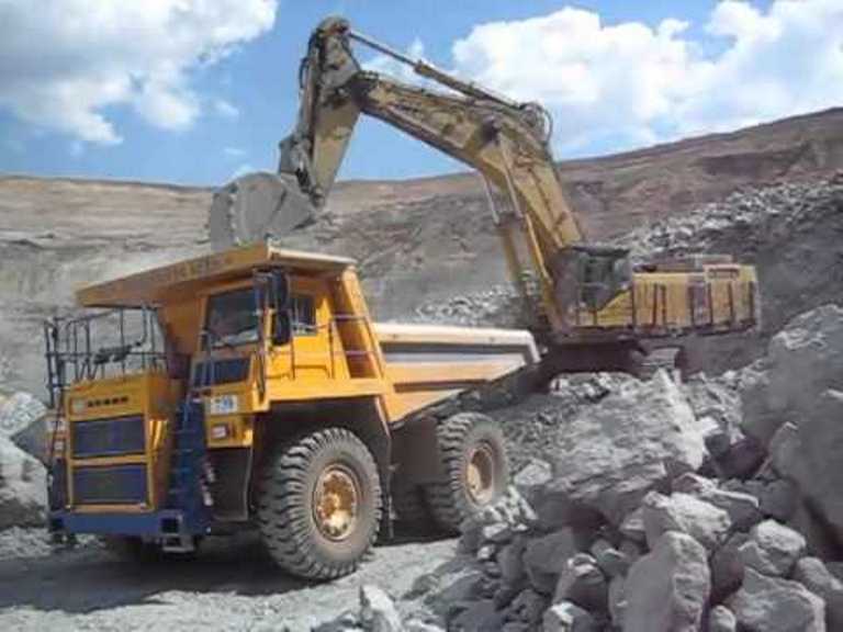 Радий Хабиров остался доволен работой по защите полезных ископаемых от незаконной добычи
