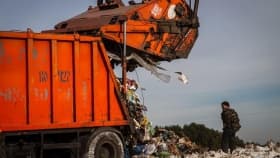 Радий Хабиров дал указание оперативнее устранять неточности в платежках за вывоз мусора