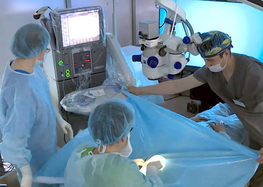 Уфимские офтальмологи удалили катаракту пациенту с помощью 3D-оборудования