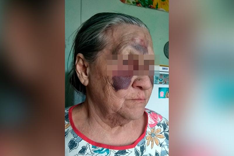 В Кармаскалинском районе завуч школы жестоко избила пожилую женщину инвалида