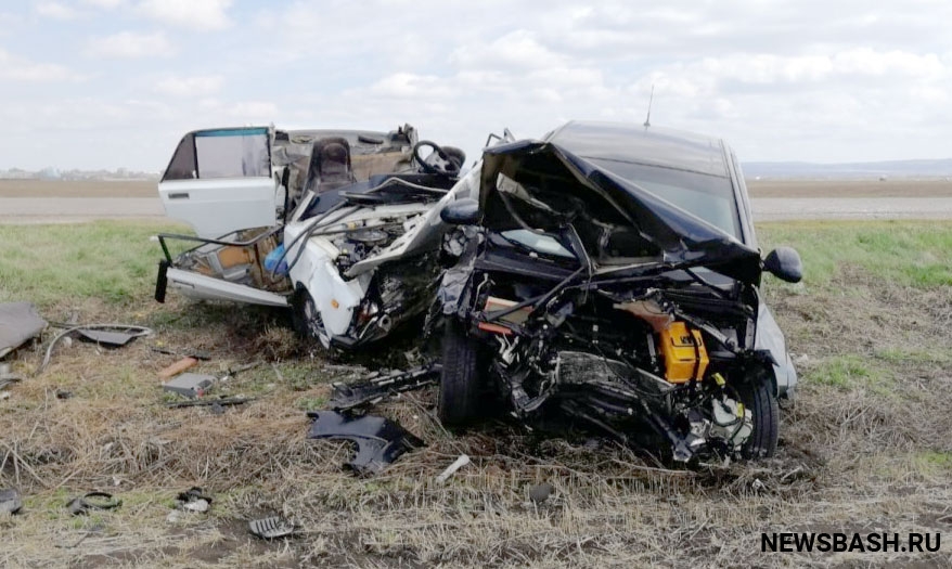 Авария в Салавате: столкнулись Chevrolet Aveo и ВАЗ-2107, двое погибших