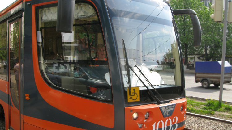 В Уфе трамвай обстреляли из пневматического оружия