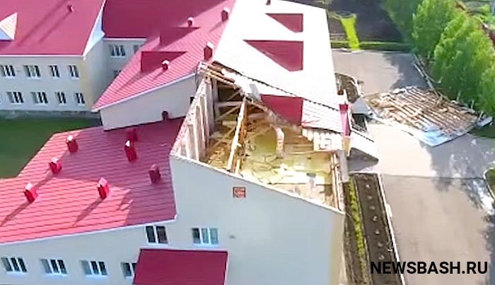 Ураган в Кугарчинском районе сорвал крышу школы в селе Мраково | видео