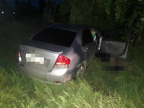 Авария в Шаранском районе: погиб водитель потеряв управление и врезавшись в дерево