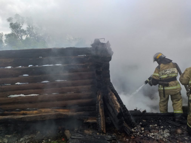 В Кугарчинском районе в бане заживо сгорели два человека