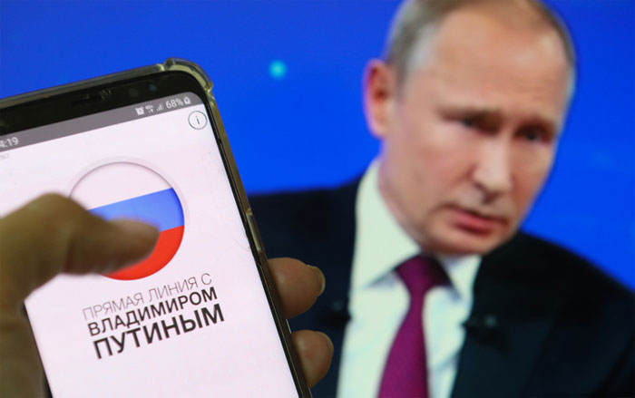 Путин в ходе «Прямой линии» признал падение уровня жизни в стране
