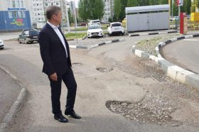 «Люди жалуются абсолютно по делу»: Радия Хабирова категорически не устроило качество ямочного ремонта в Уфе