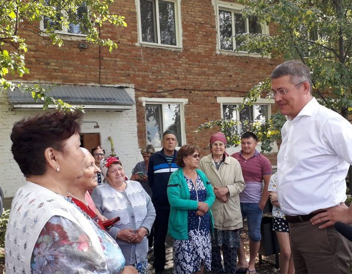 Радий Хабиров остался недоволен благоустройством дворов в Давлеканово