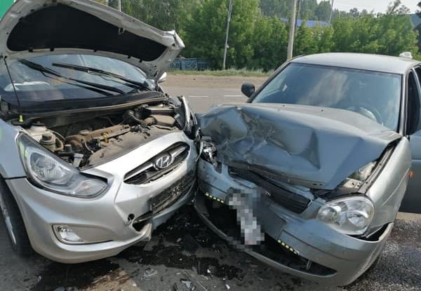 Авария в Кугарчинском районе: автоледи на перекрестке спровоцировала столкновение
