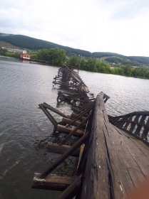 В Белорецке обрушился мост ставший знаменитым благодаря фильму "Вечный зов"