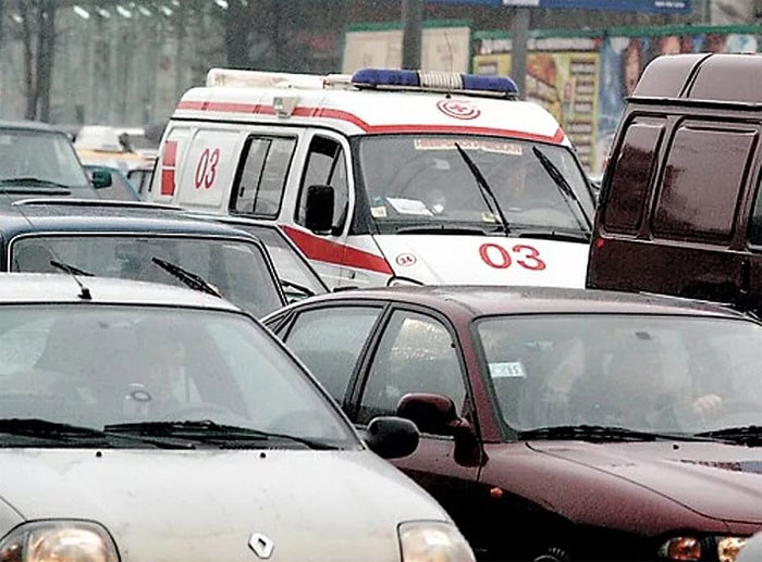 Штраф за непропуск скорой помощи в России увеличили до 5 тысяч рублей