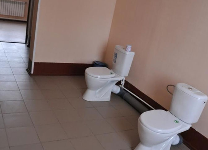 Радий Хабиров пригрозил снести школы без теплых туалетов
