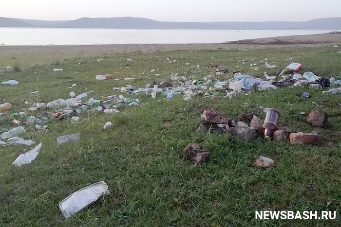 В Мелеузовском районе отдыхающие на Нугуше оставляют после себя горы мусора