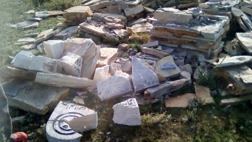 В Баймакском районе вандалы разрушили 200-летний памятник