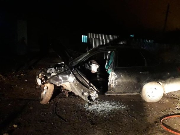 Авария в Буздякском районе: пьяный водитель погиб вылетев с дороги и врезавшись в бетонное основание