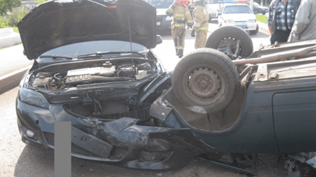 Авария в Кумертау: столкнулись  Mazda 3 и ВАЗ-2107