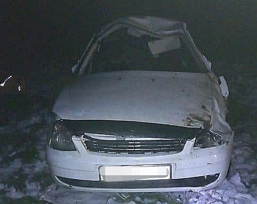 Авария в Калтасинском районе: три человека пострадали в опрокинувшемся в кювет автомобиле