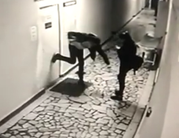 В Ишимбае мужчина оскорбивший врача выбил дверь в процедурном кабинете