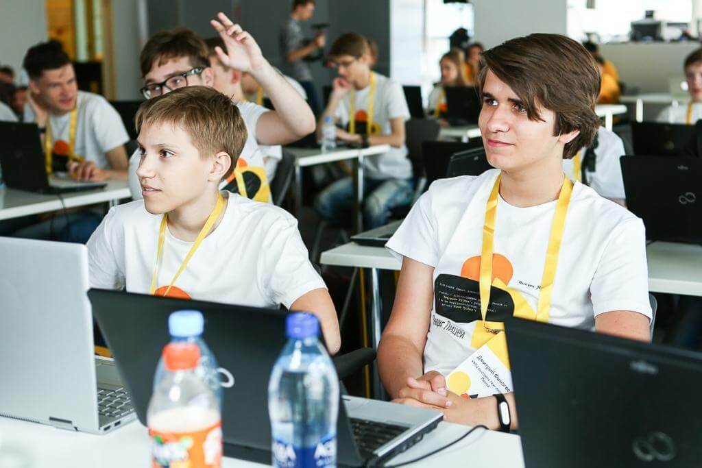 В БашГУ школьников начали обучать программированию в рамках проекта «Яндекс.Лицей»