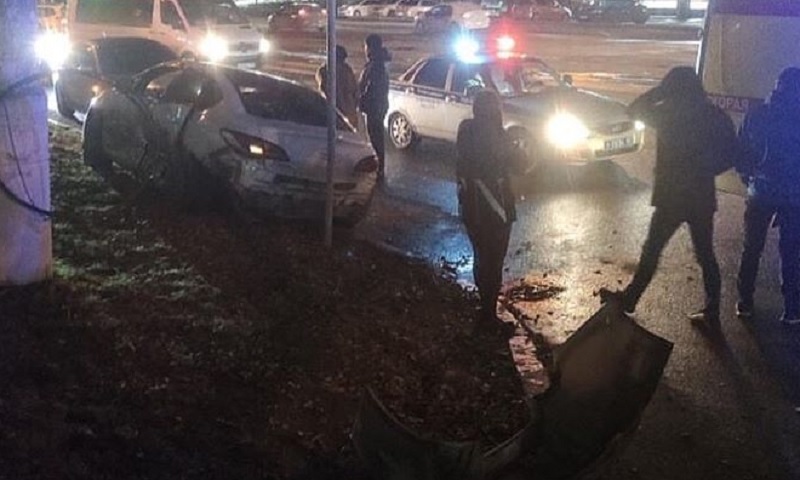 Авария в Уфе: на улице Менделеева столкнулись сразу несколько автомобилей