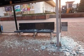 В Уфе вандалы повредили две "умные остановки" по улице Ленина