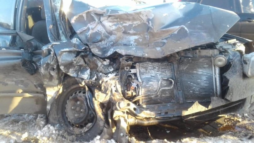 Авария в Туймазинском районе: на трассе Шаран-Туймазы ВАЗ-2107 столкнулся со встречным «Хендай Акцент»